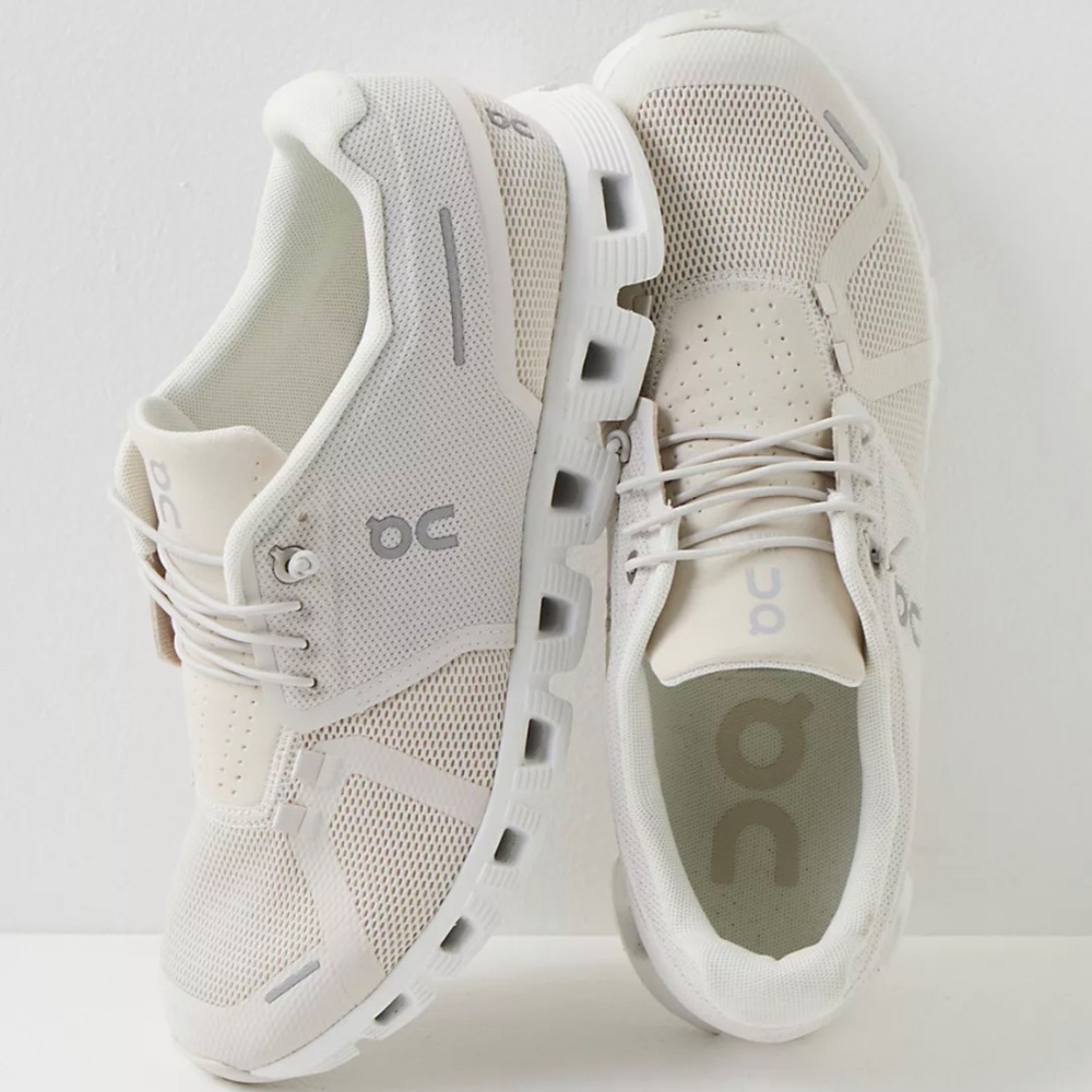 On Cloud 5 Sneakers